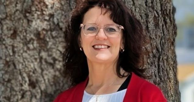 Chetterbock announces candidacy for Sweetwater County Clerk of District ...