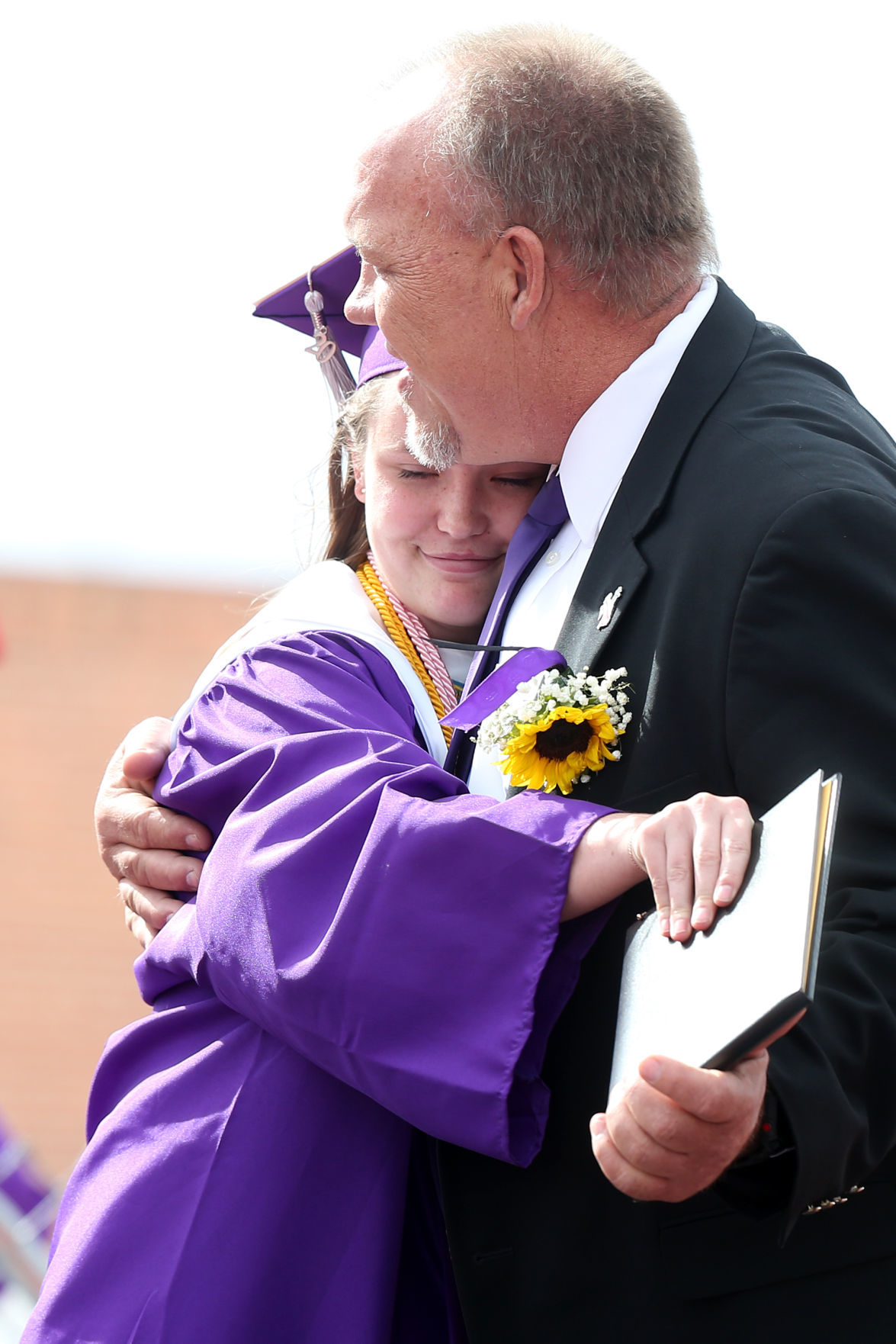 20200517-news-pinegraduation-mc-8.JPG