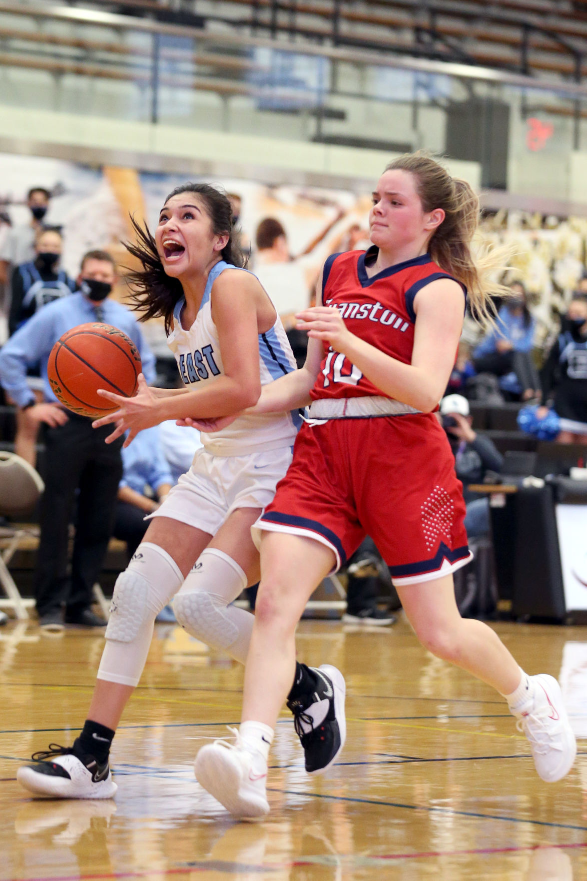 20210110-spts-eastgirls-mc-3.JPG