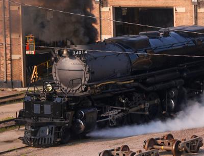 Big Boy 4014 steam engine