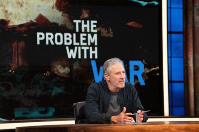 Review: In his new talk show ‘The Problem With,’ Jon Stewart gets to ...