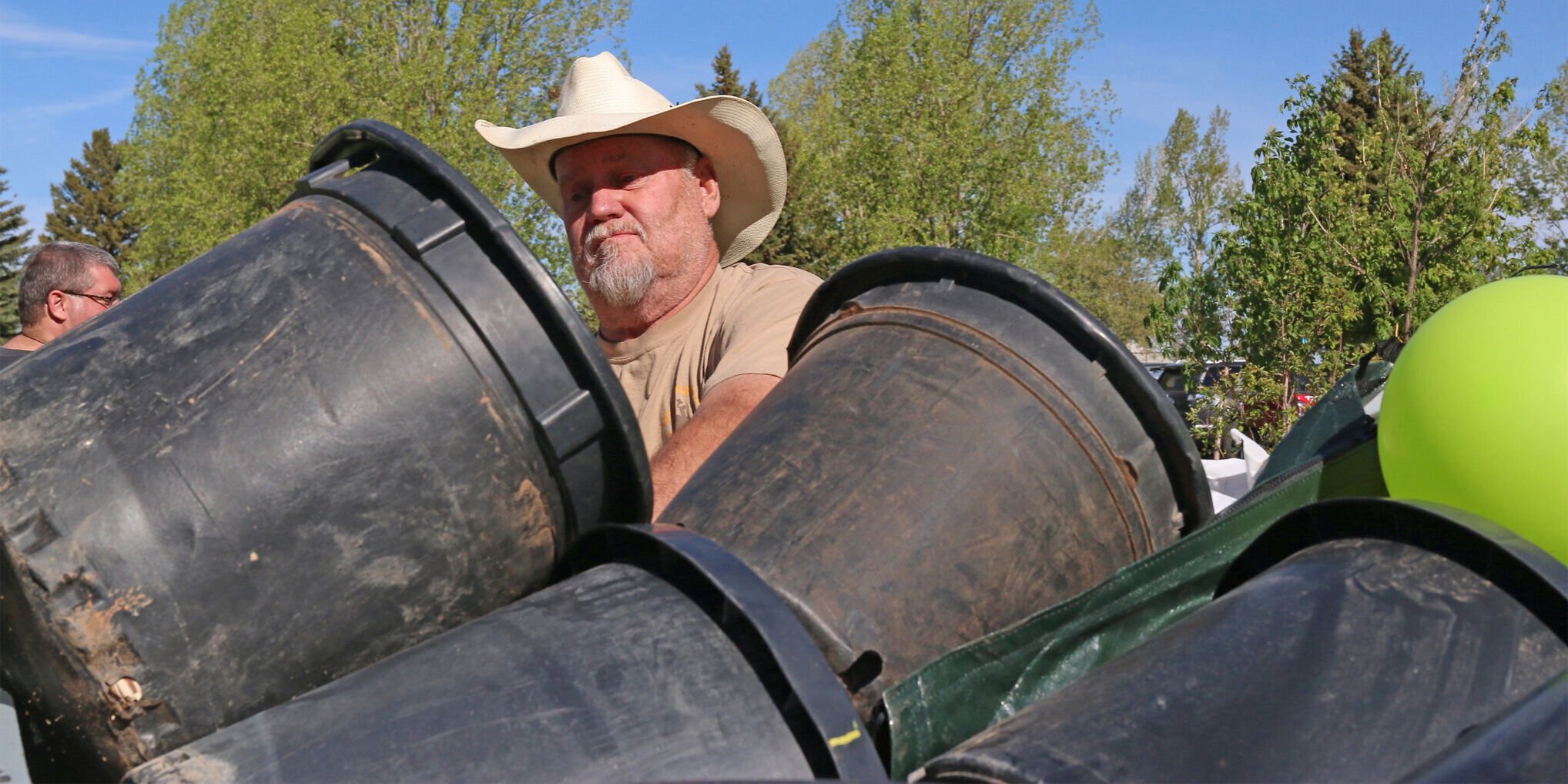 Lofty Goals: Volunteers Plant Trees To Add To Laramie Skyline | News ...