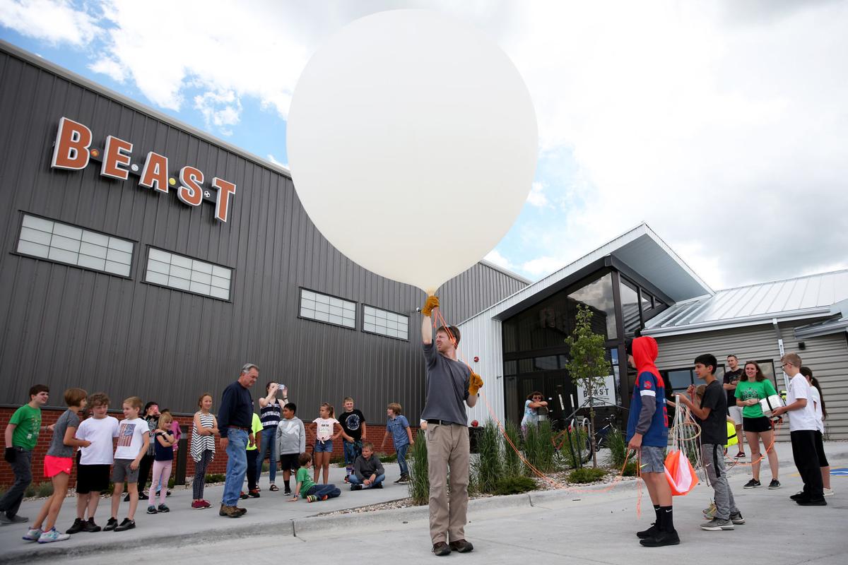 20190620-feat-balloonlaunch-mc-1.JPG