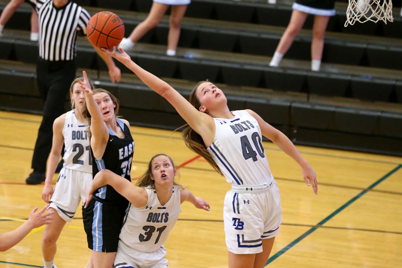 20210307-spts-thunderbasingirls-mc-3.JPG