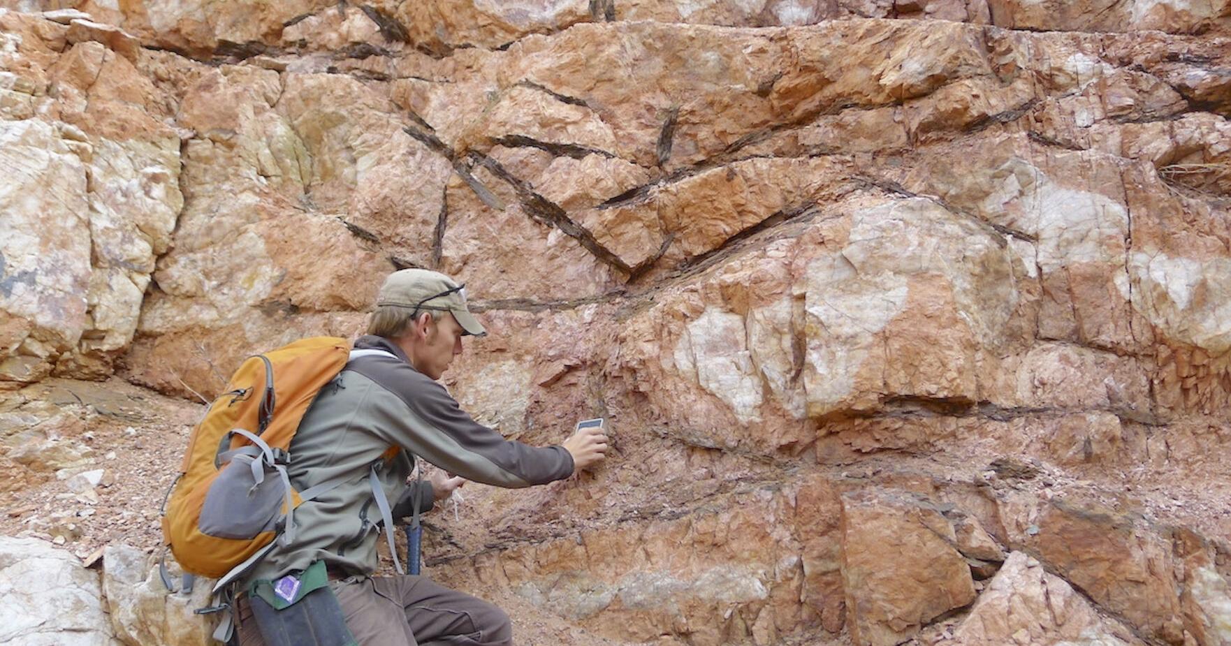 High hopes, or hype, for rare earth mining in Wyoming? - Vimarsana News