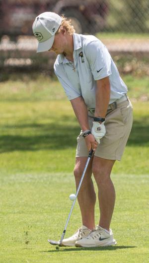 Parker Paxton maintains Wyoming Open lead