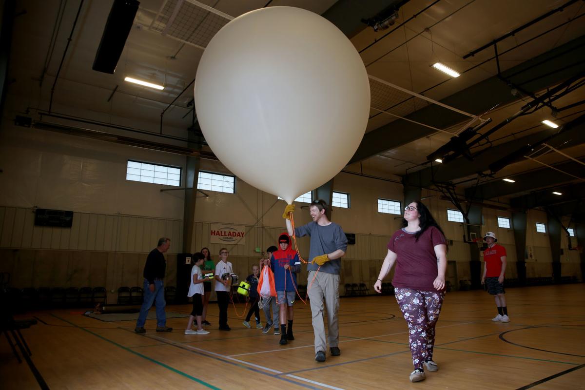20190620-feat-balloonlaunch-mc-3.JPG
