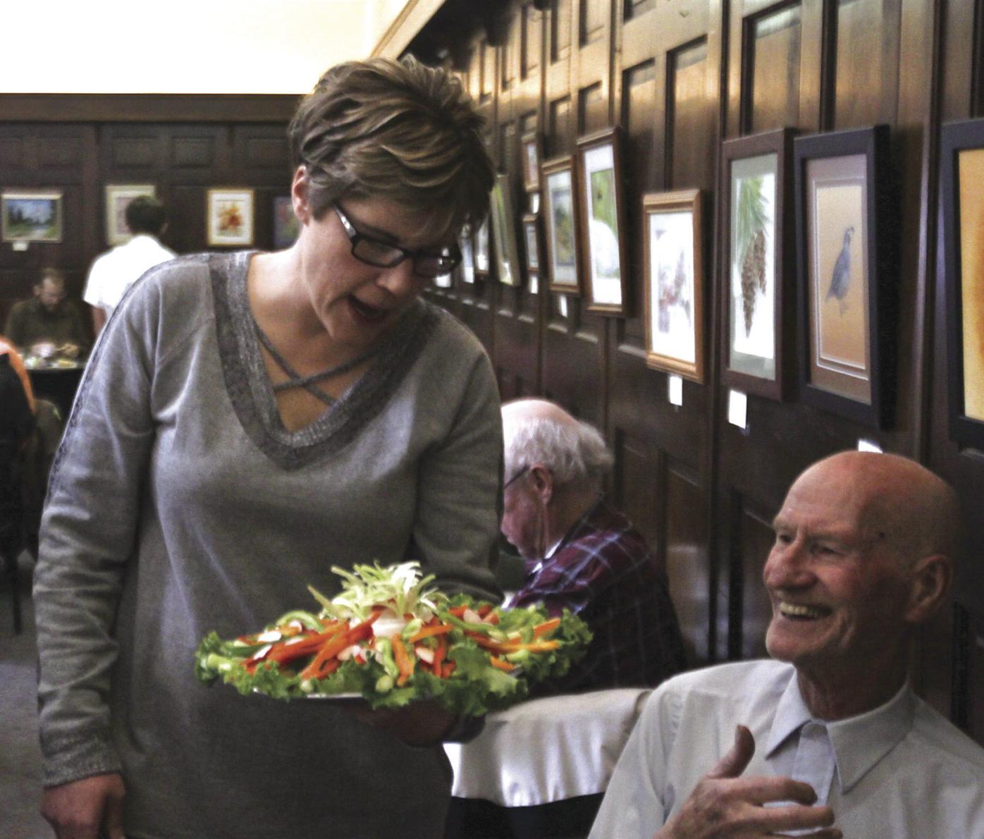 Community Thanksgiving Dinner Fosters Fellowship Gratefulness Local News Wyomingnews Com