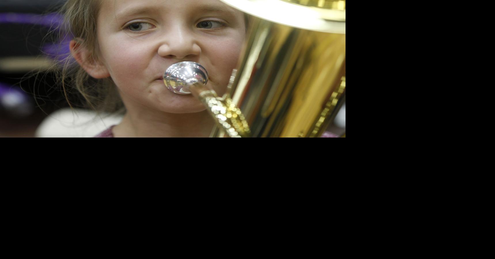 Cheyenne students get to sample different types of musical instruments ...