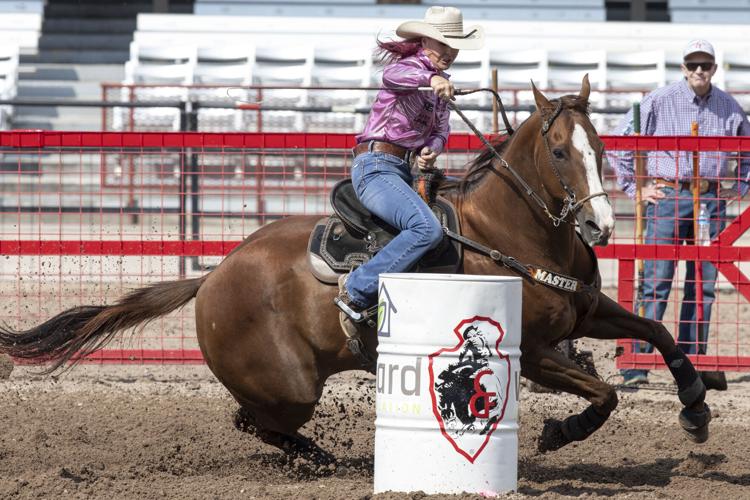 Leslie Racing Leslie Smalygo worked her way to barrel racing's upper echelon ...