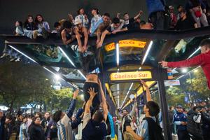 Argentines, Spaniards face divided loyalties ahead of World Cup final