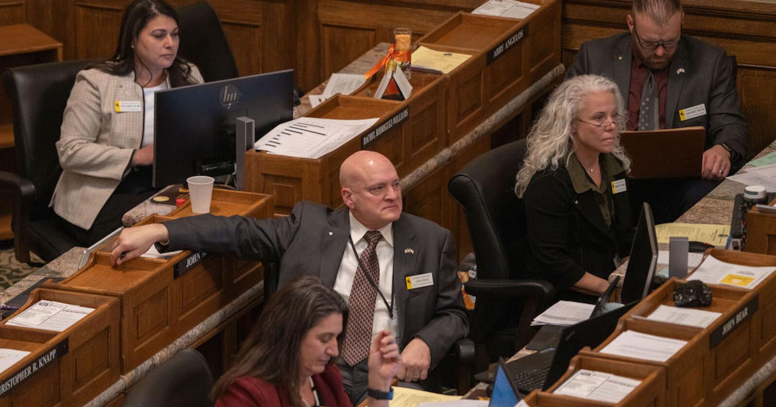 Gordon slams Wyoming Freedom Caucus for coal-policy misinformation - Vimarsana News