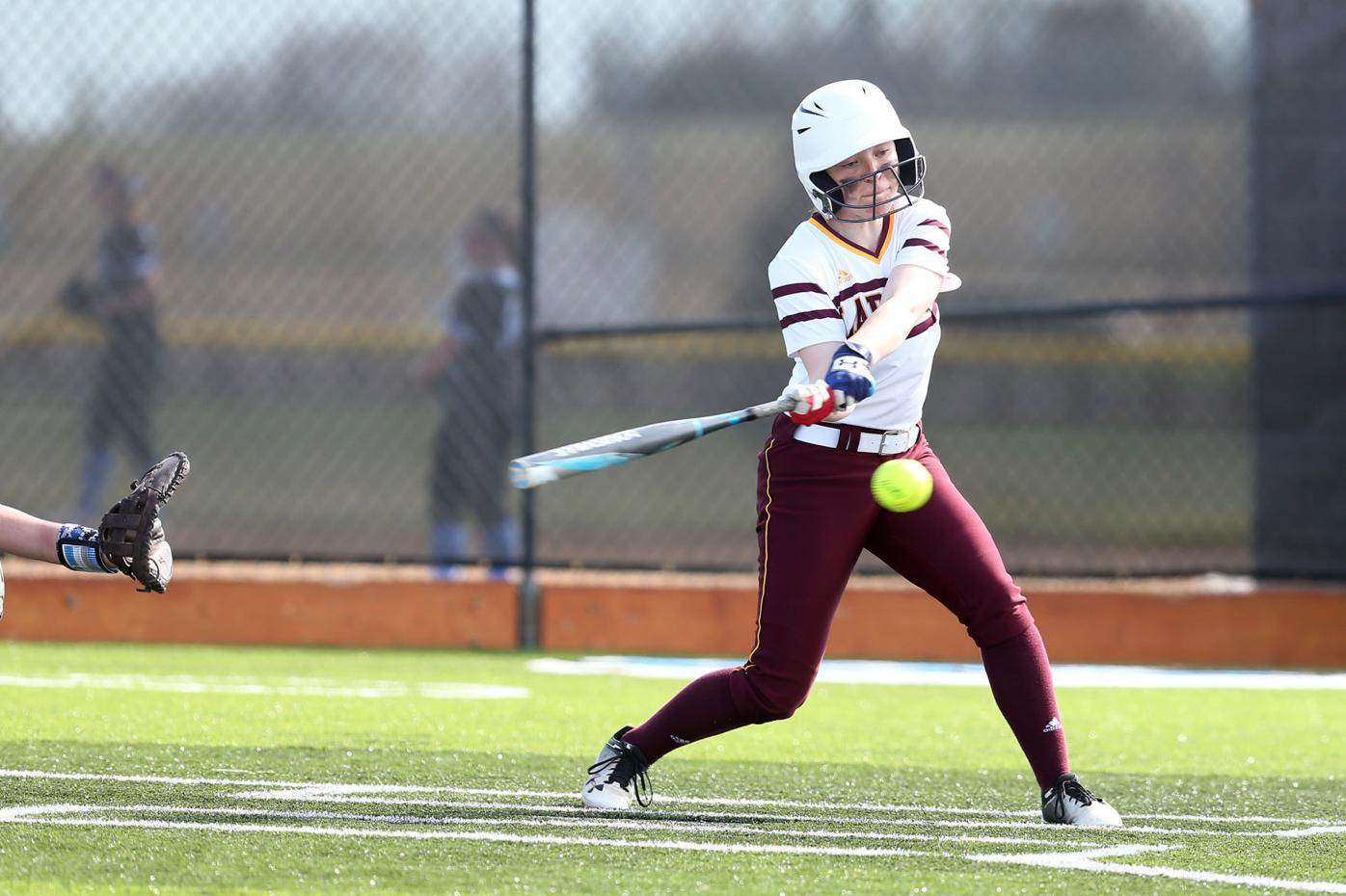 20210430-spts-laramiesoftball-mc-2.JPG
