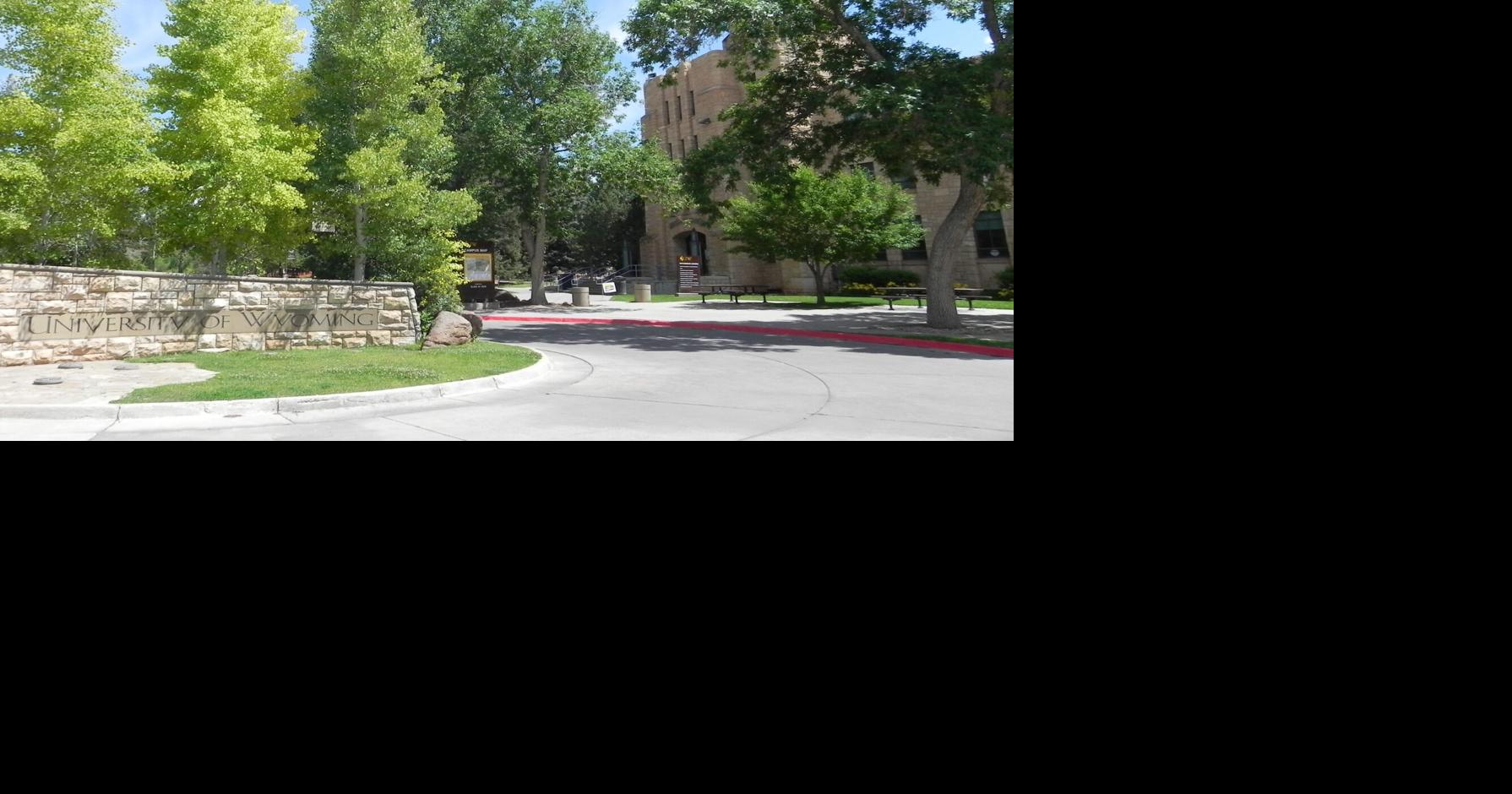 University of Wyoming trustees acknowledge outgoing campus leaders
