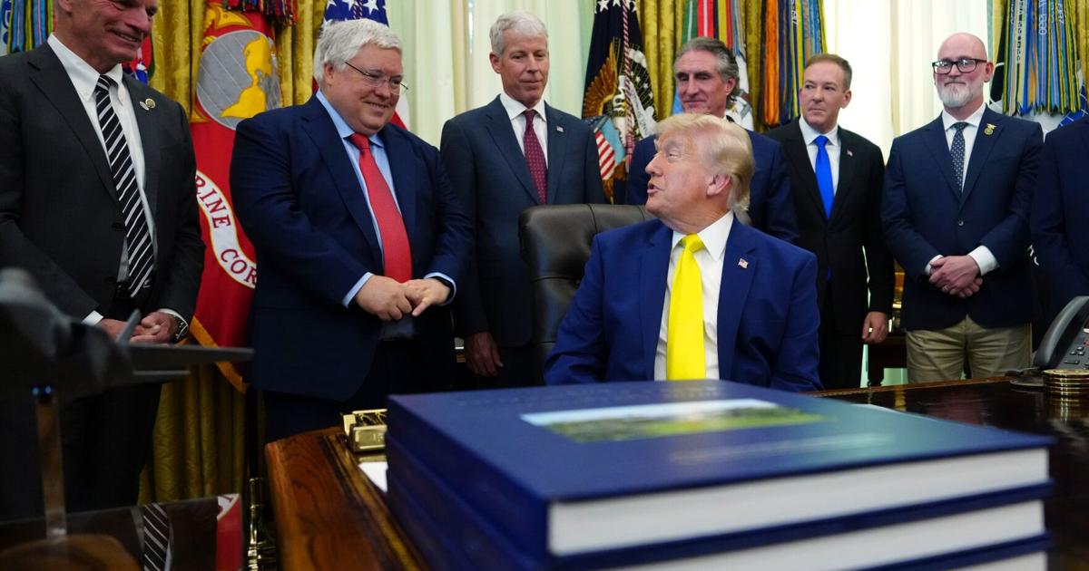 Trump announces $700M coal industry investment, supporting Wyoming mines