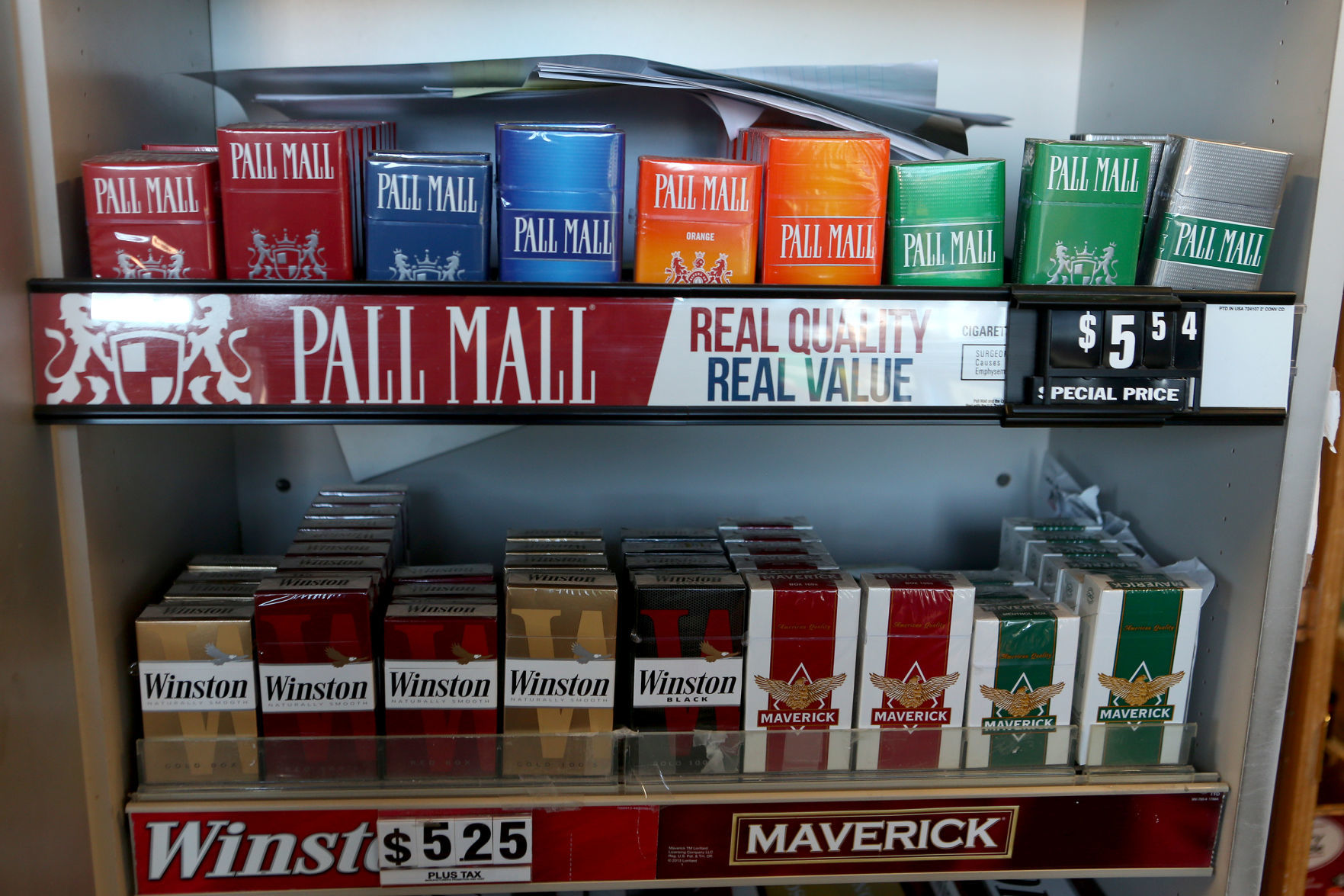 Health-care professionals hope raised smoking age curbs teen tobacco use |  Local News