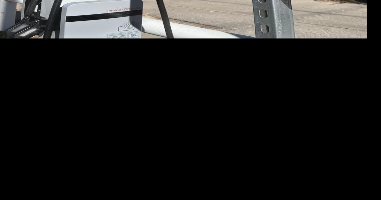 Electric vehicle charging stations added in downtown Laramie for