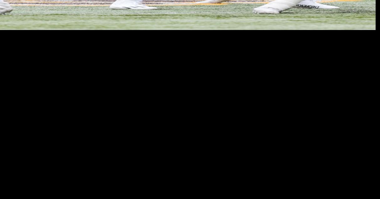 UW’s ugly loss answers no questions at quarterback Football