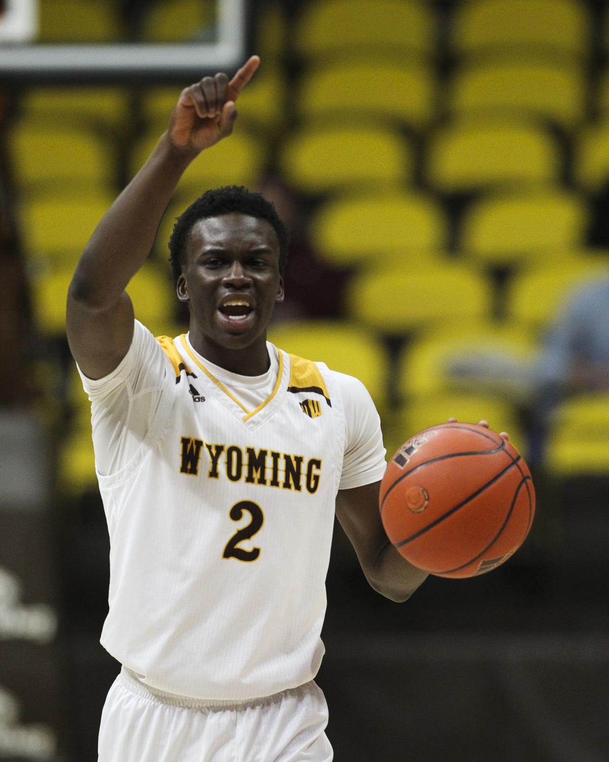 Knowing He Needs To Be One Of Uw S Leaders A J Banks Changes