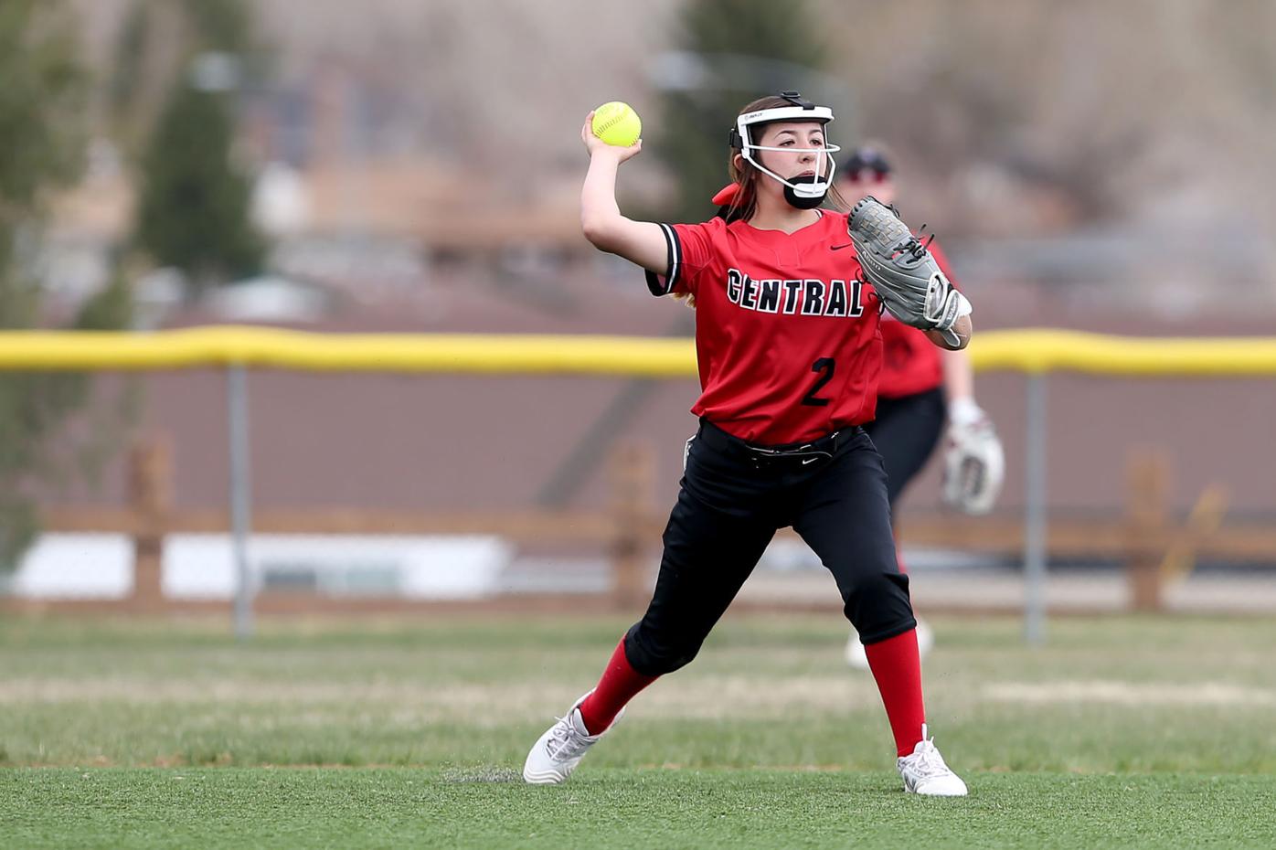 20210502-spts-centralsoftball-mc-19.JPG