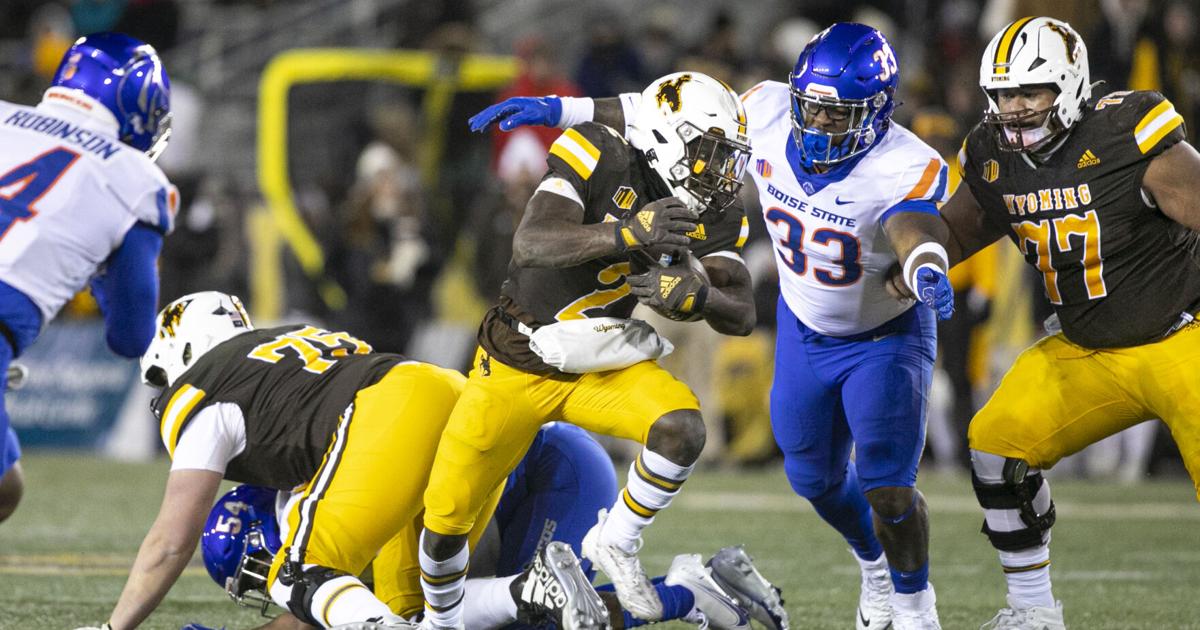 Cowboys can't capitalize, fall 20-17 at home to Boise State