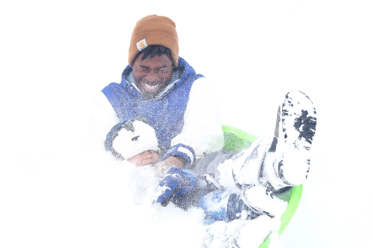 20191127-feat-sledding-mc-2.JPG
