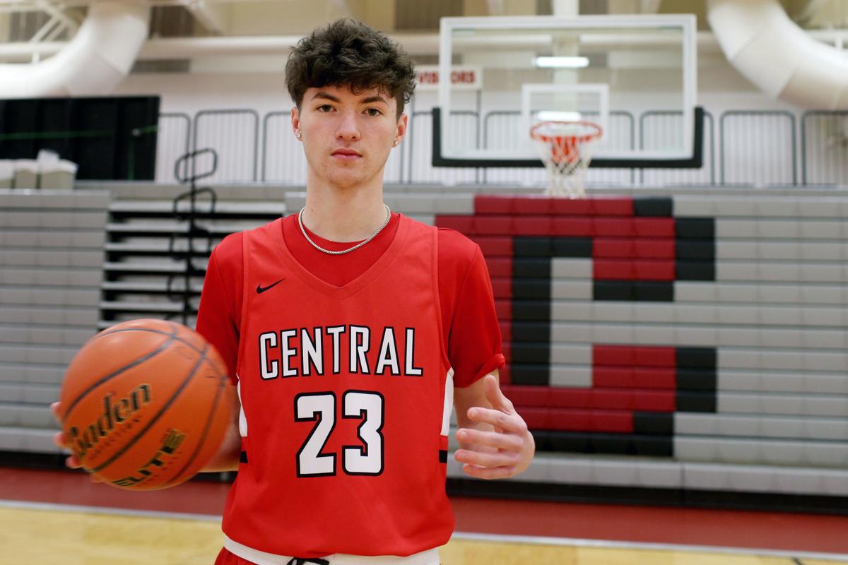Central S Burns Overcoming Injuries Adds To Stacked Lineup