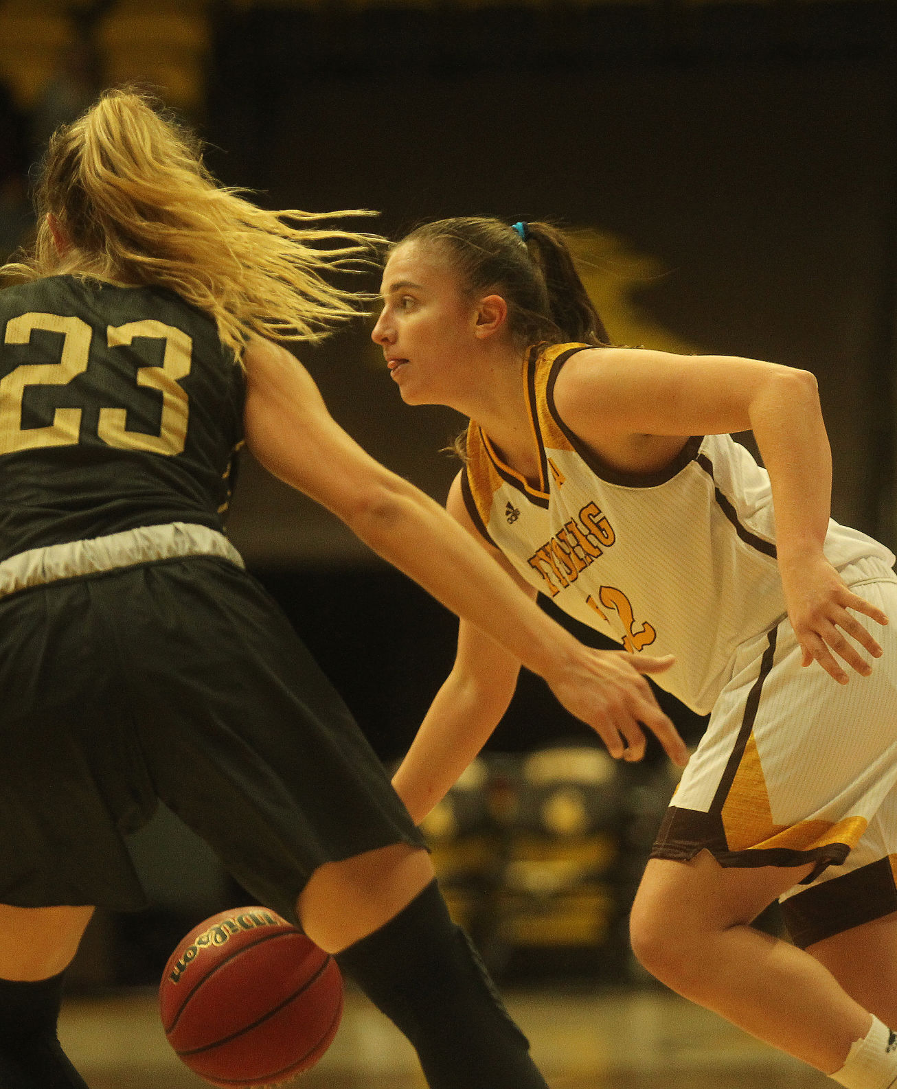 20181114_Cowgirls vs UCCS_jb_15_Clara Tapia.JPG