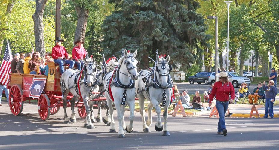 parade News