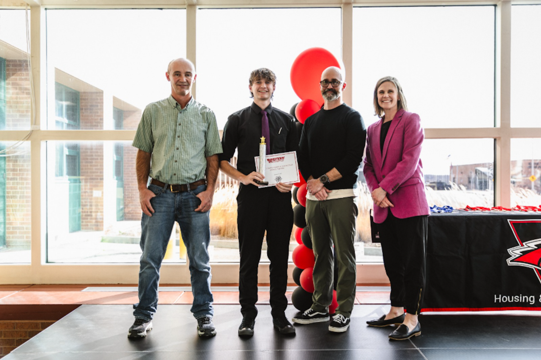 Western hosts 2026 Southwest Regional Science Fair | Rocket Miner ...
