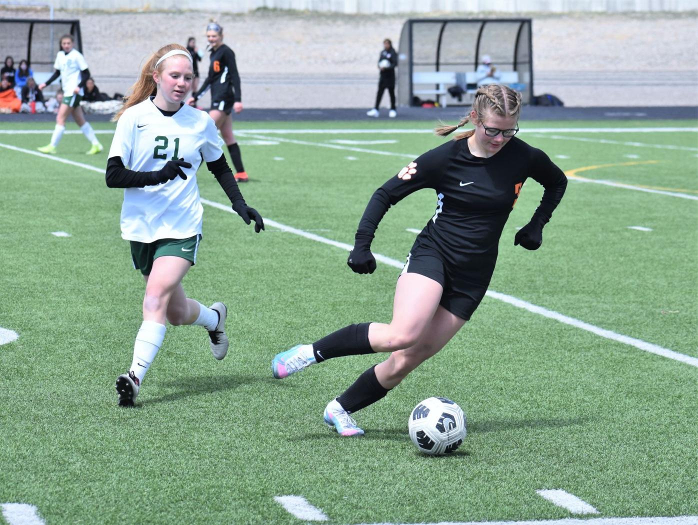 Waldorf University signs soccer star Zoe Silovich | Sports | wyomingnews.com