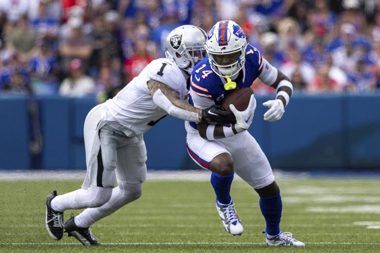 Pokes in the Pros: Allen propels Bills in win over Raiders