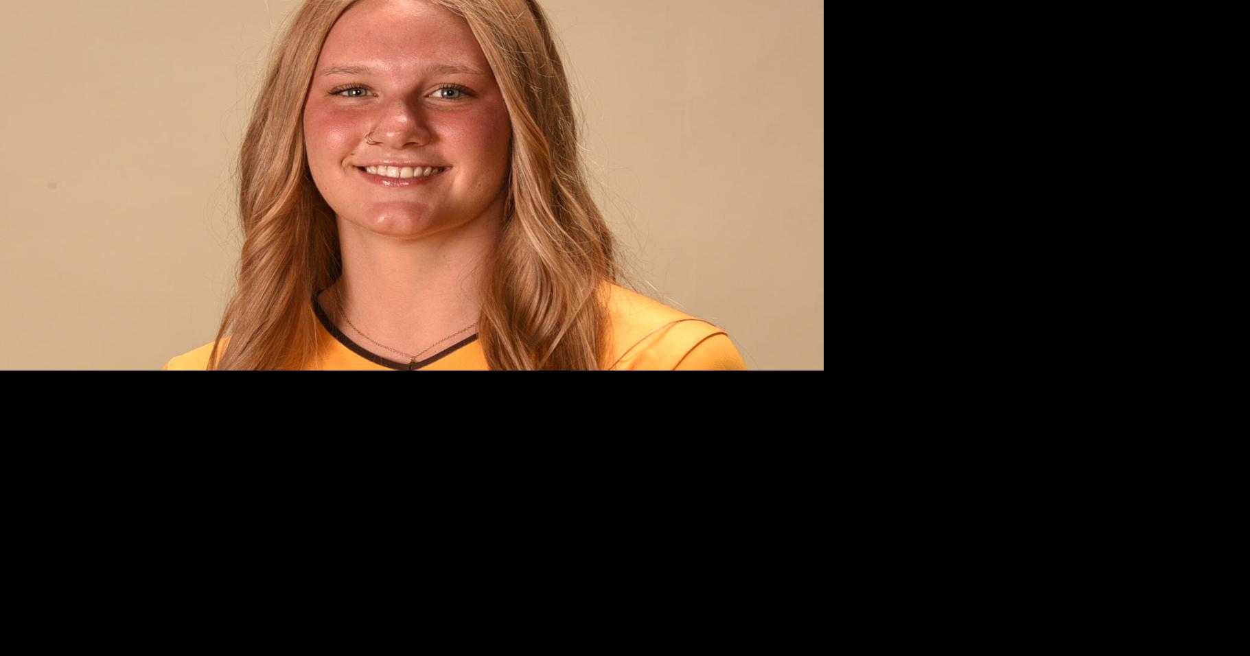 Cowgirls rally past Utah State, earn 1st conference win of season