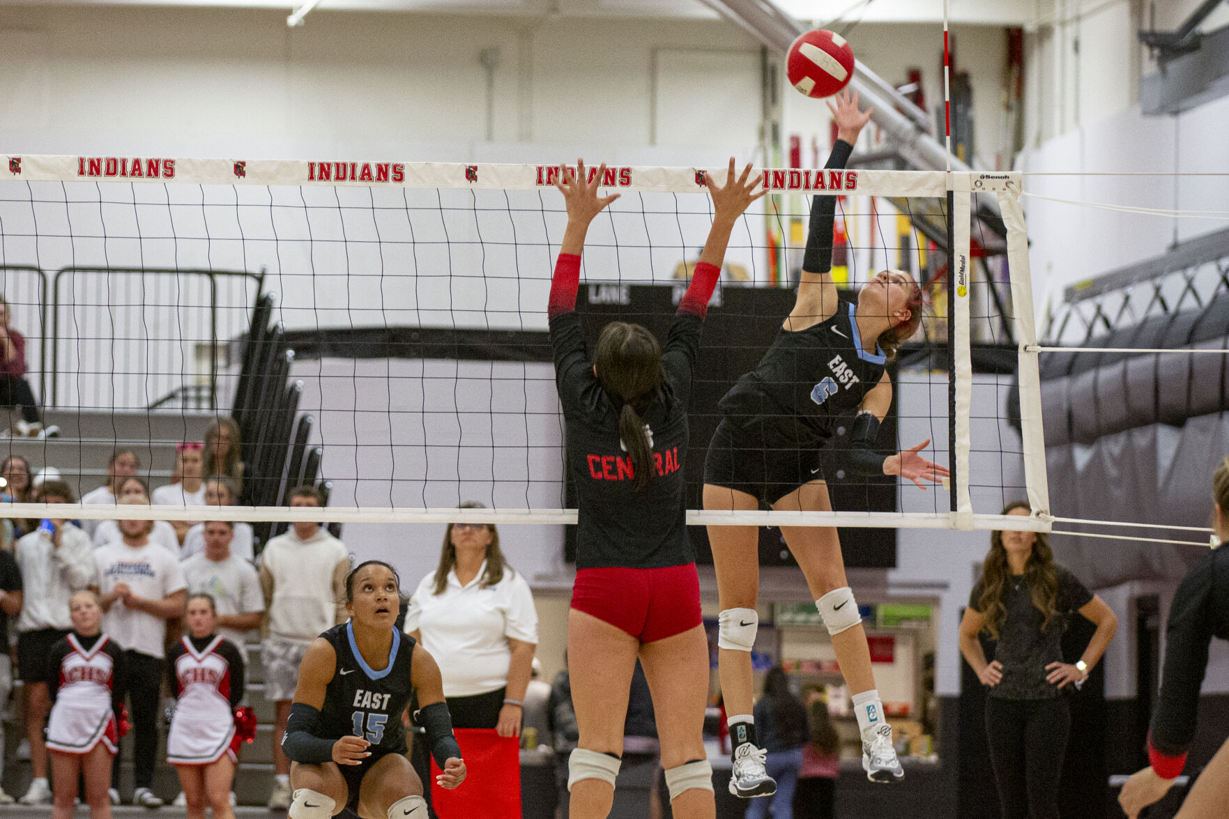Cheyenne East Defeats Cheyenne Central in Thrilling Five-Set Match