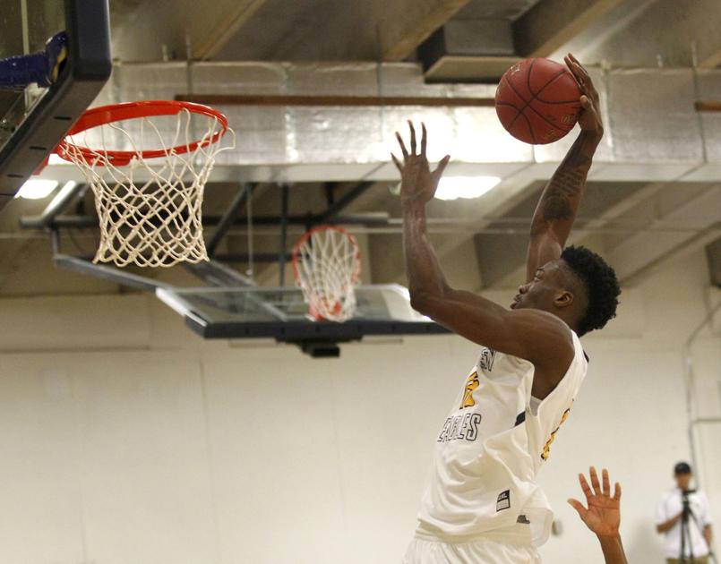Lccc Dunks On Mccook Community College Gallery Wyomingnews Com