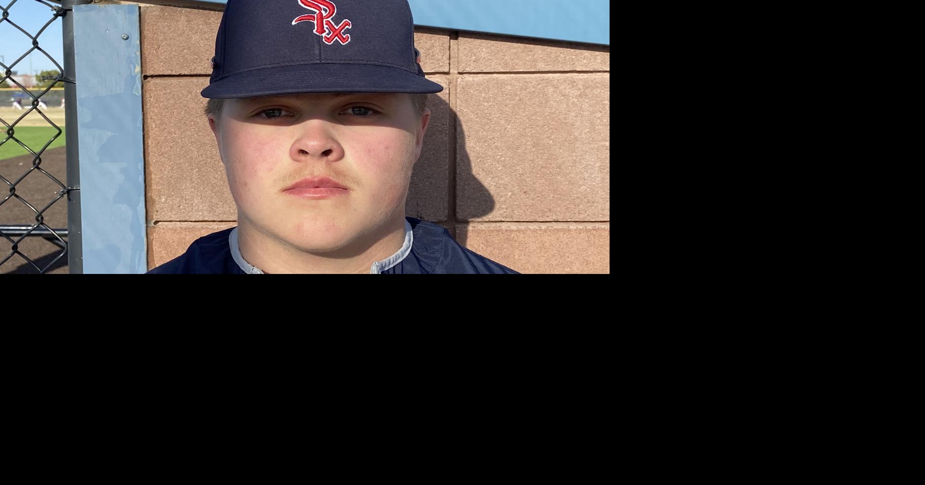 Staying alive: Clutch plays by Tafoya, Vines advance Hawks at state
