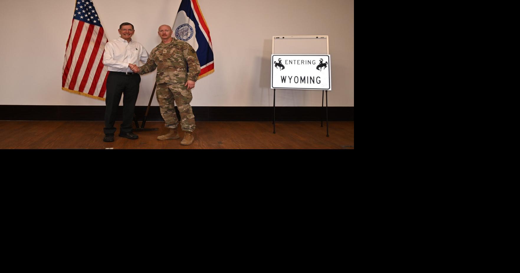 Barrasso meets with Rock Springs members of the Army National Guard in the Middle East