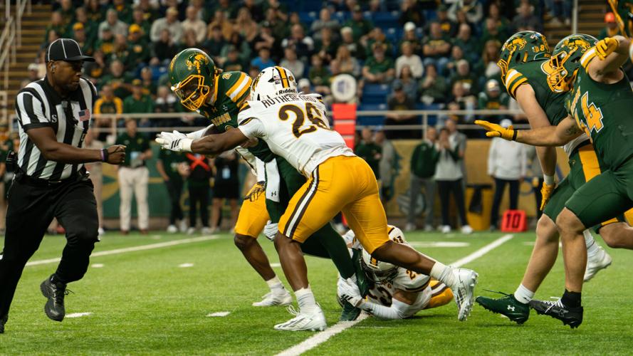 One step forward, two steps back for Wyoming football | University of ...