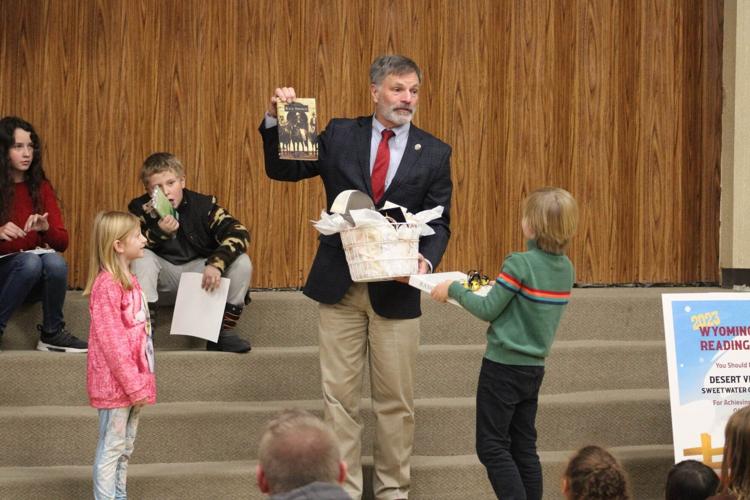 Desert View Elementary takes first place in governor’s reading