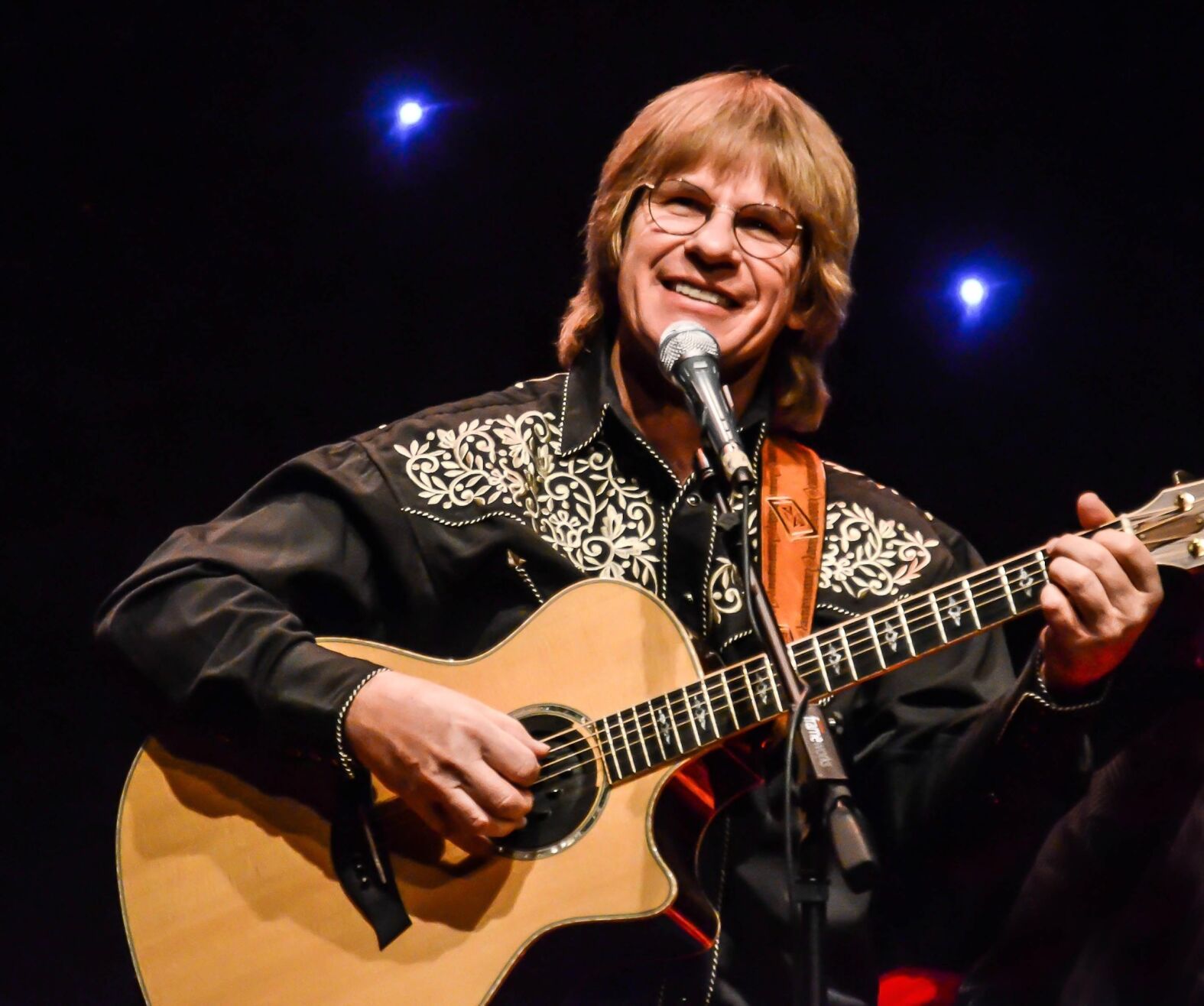Denver Collins Chris Collins and Boulder Canyon bring John Denver tribute to RS ...