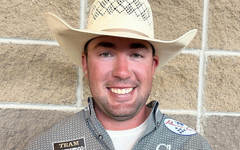 Troy Tillard wins second CFD steer roping title 19 years after first ...