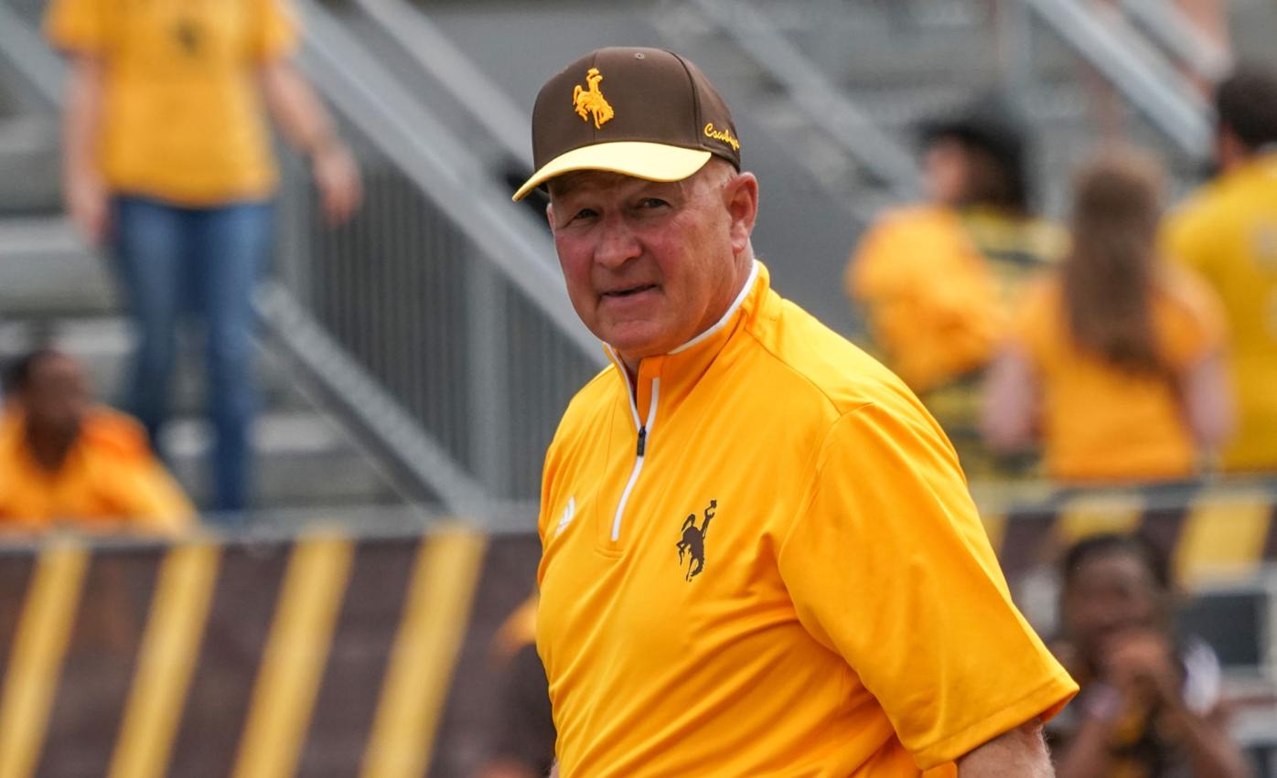 uw-signs-bohl-to-one-year-contract-extension-football-wyomingnews-com