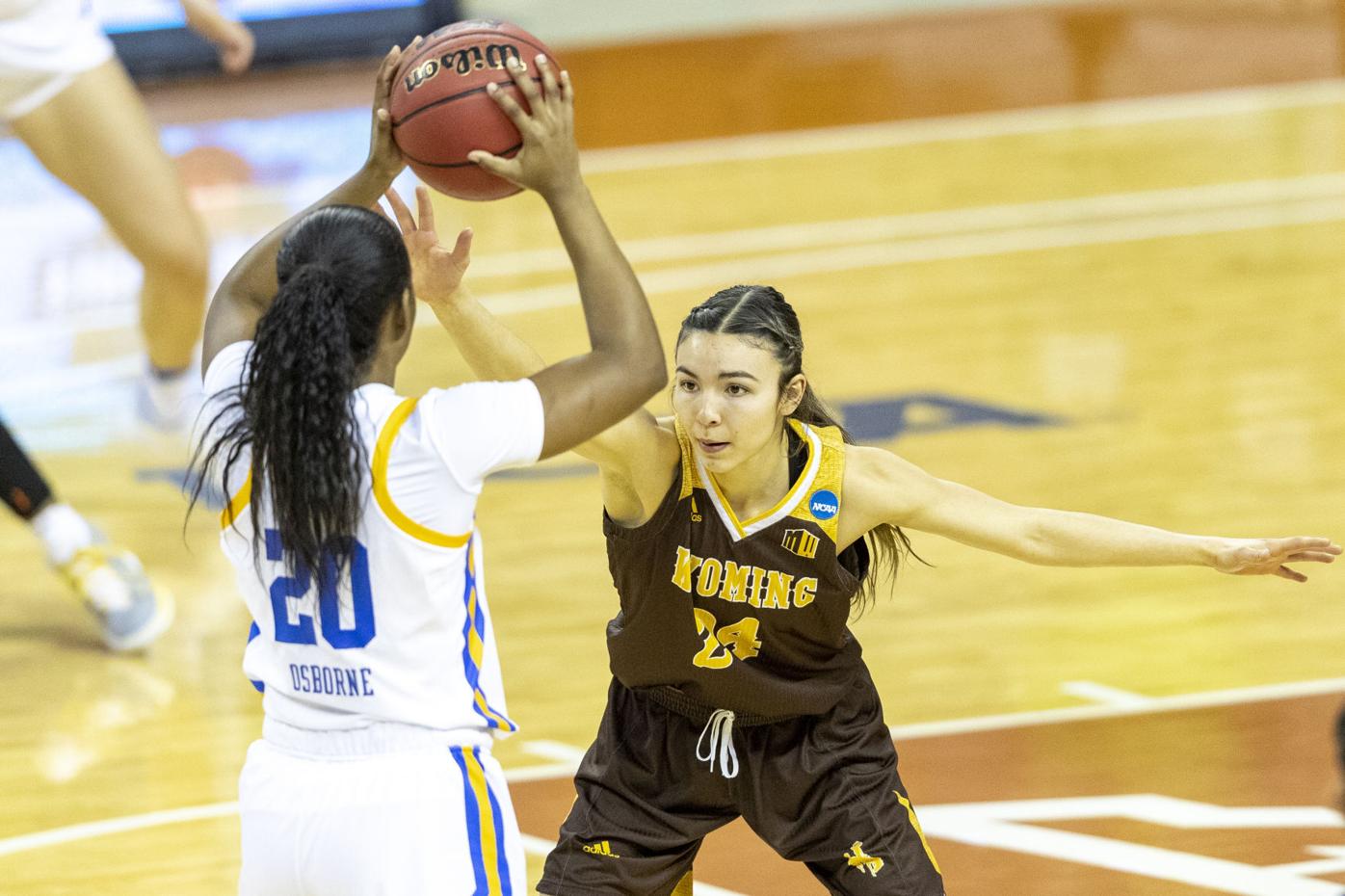 Cowgirls run comes to an end as No. 14 Wyoming fall to No ...