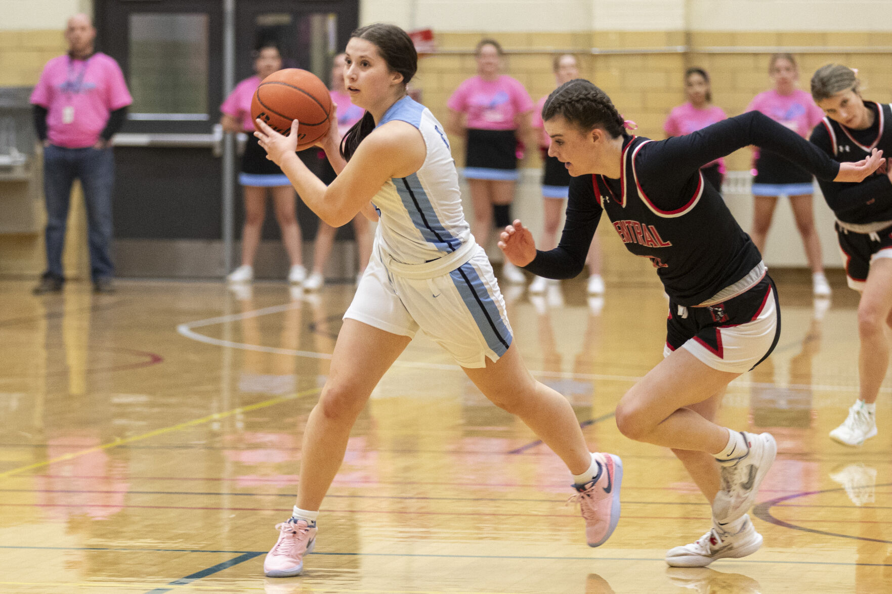 Cheyenne East T-Birds Overpower Central in Action-Packed Showdown - BVM ...