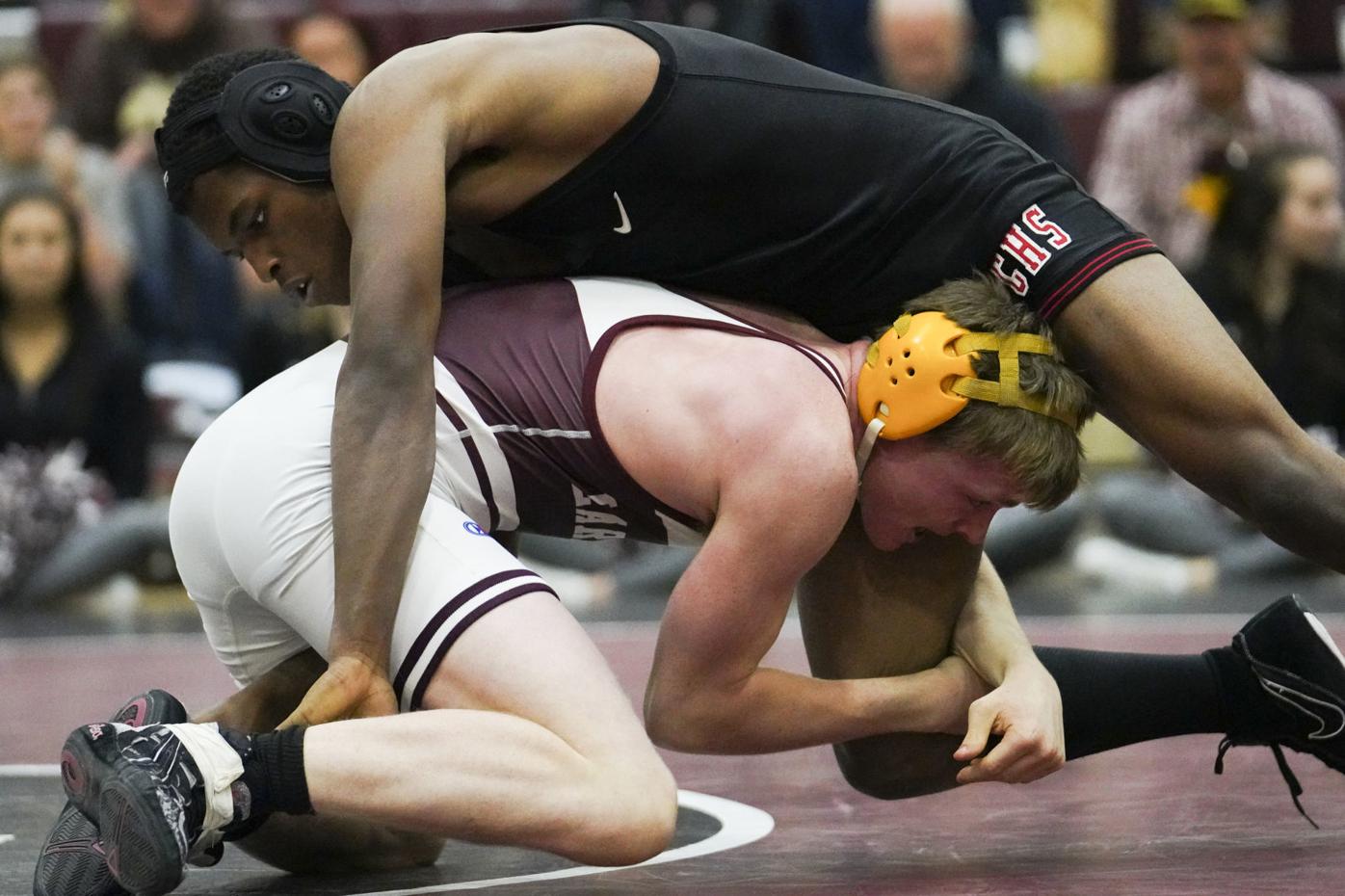 Central wrestlers win at Laramie Laramie Boomerang