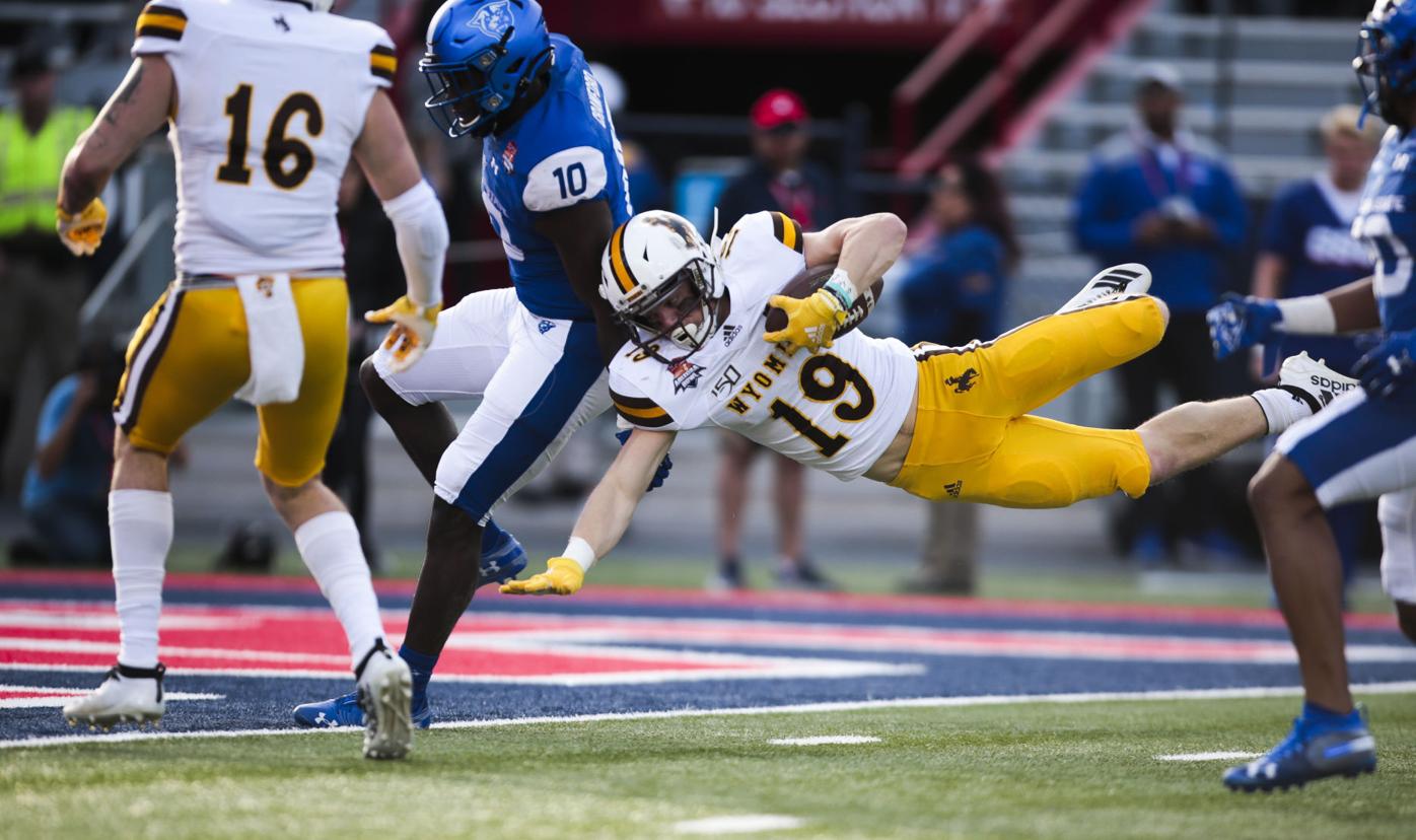 Wyoming Cowboys defeat State Panthers 3817 in Arizona Bowl