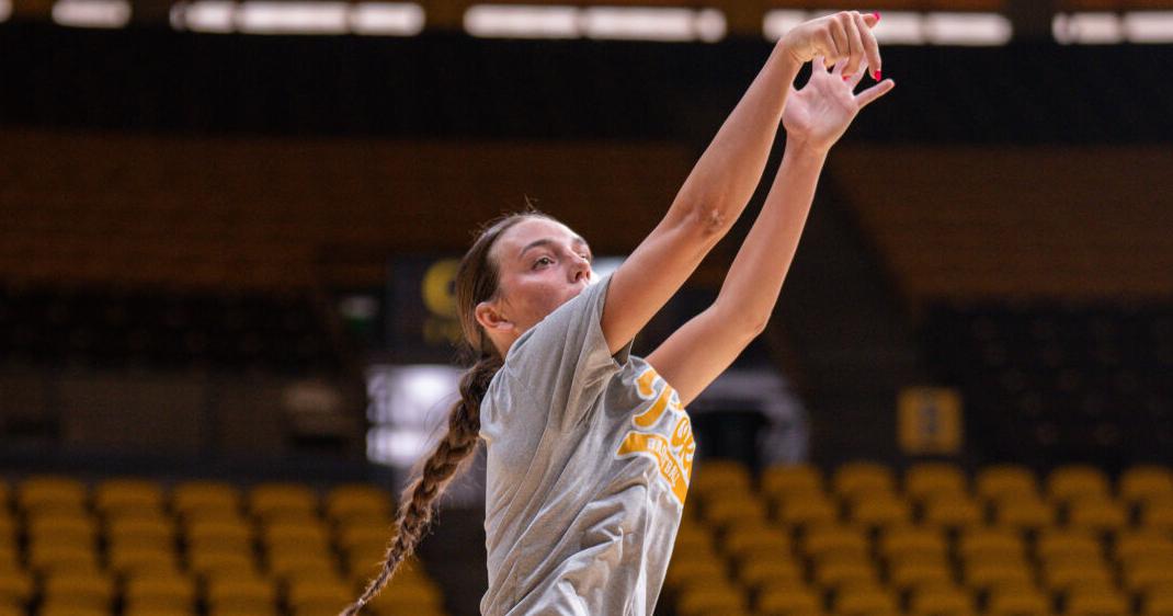 'Pure' point guard Zoey Blackwell already impacting Cowgirls hoops