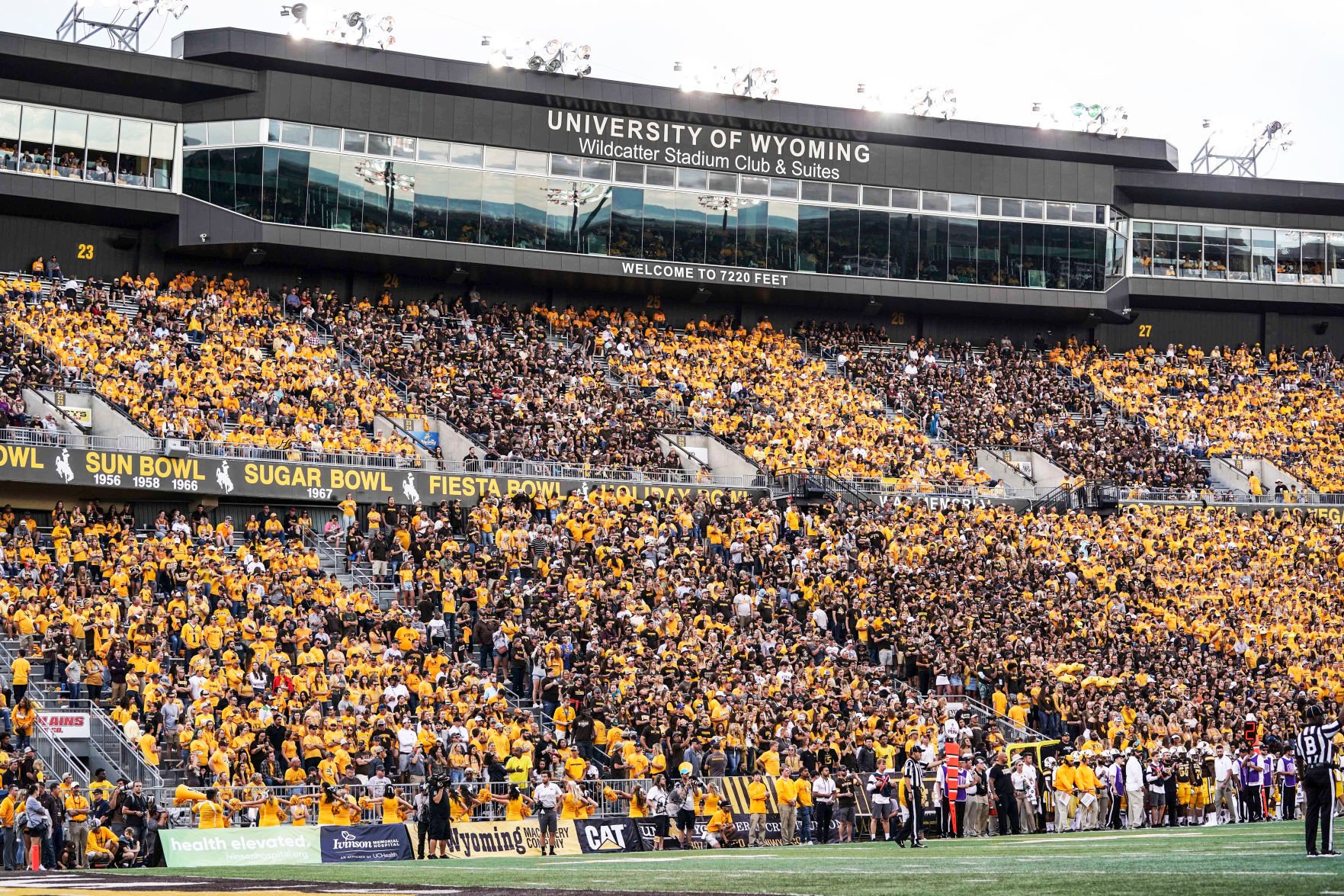 university of wyoming football tickets