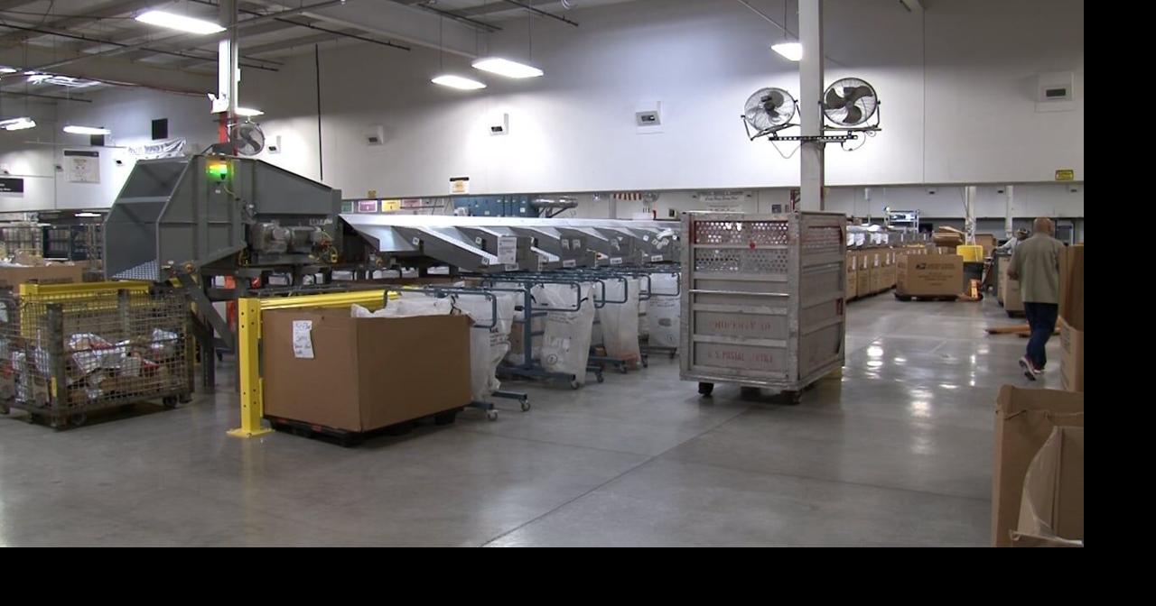 Cheyenne USPS gives inside look into facility during peak holiday shipping season