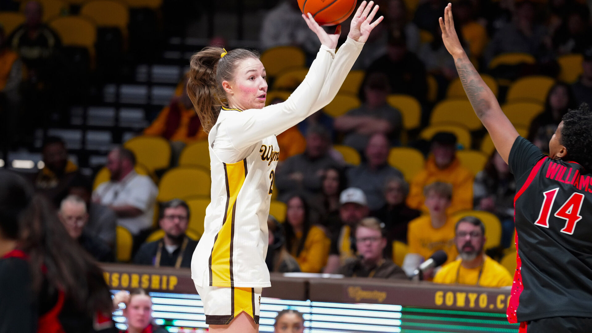 Jane Rumpf Cowgirls Fall to Aztecs to Open 2026: Pedersen and Sandvik score 17 ...